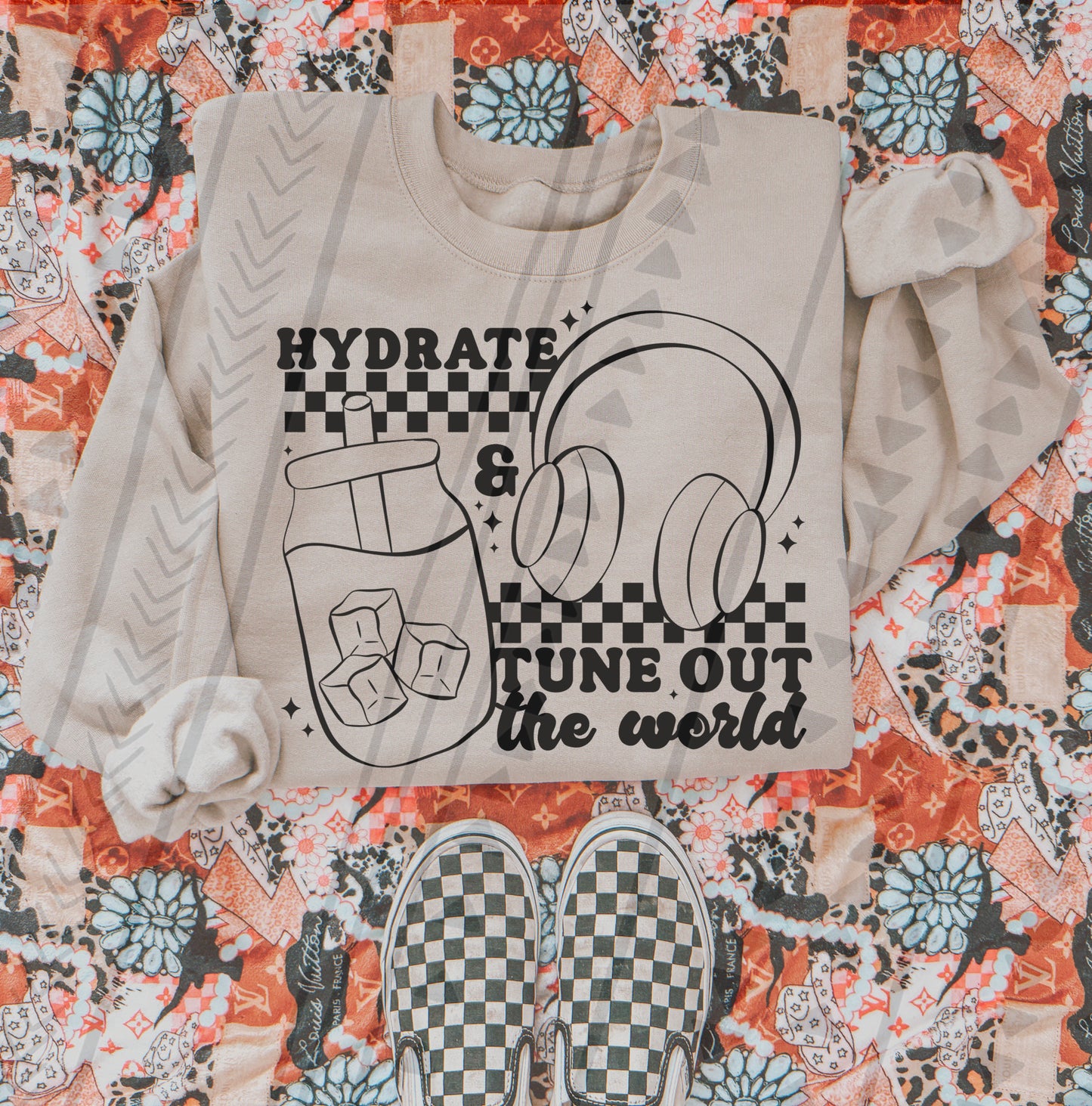 Hydrate & tune out the world